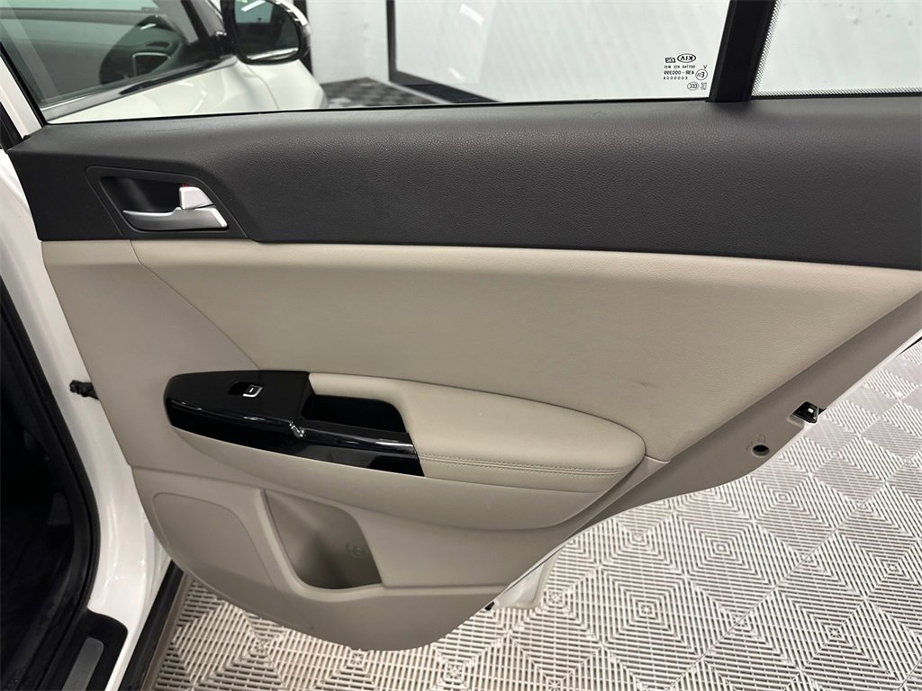 Used 2020 Kia Sportage SX image 17