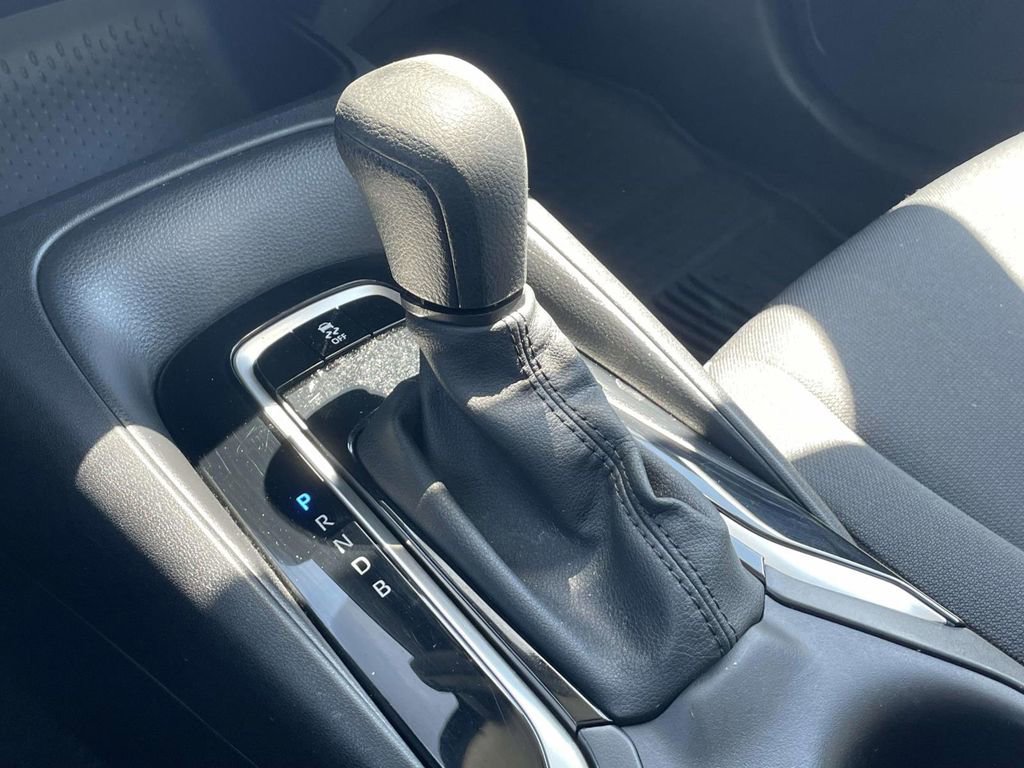Used 2024 Toyota Corolla LE image 39