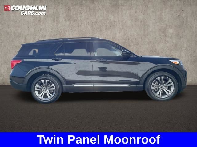 Used 2023 Ford Explorer XLT w/ Equipment Group 202A image 6