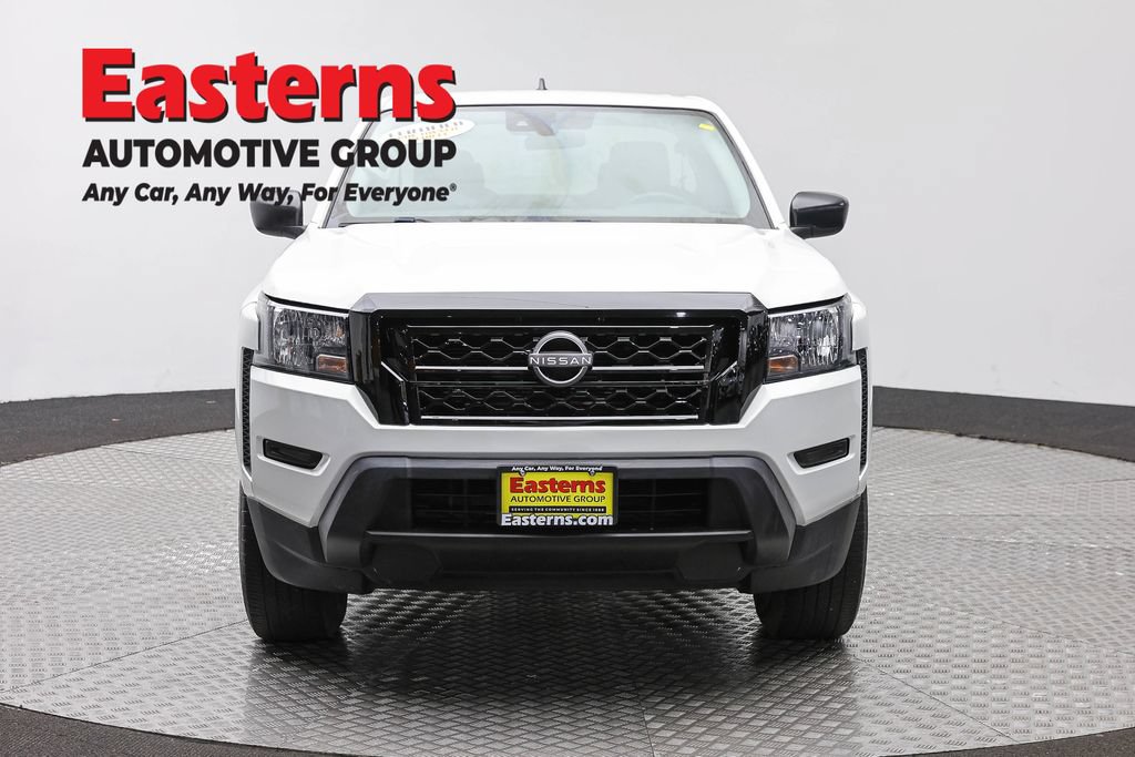 Used 2022 Nissan Frontier S RWD image 2