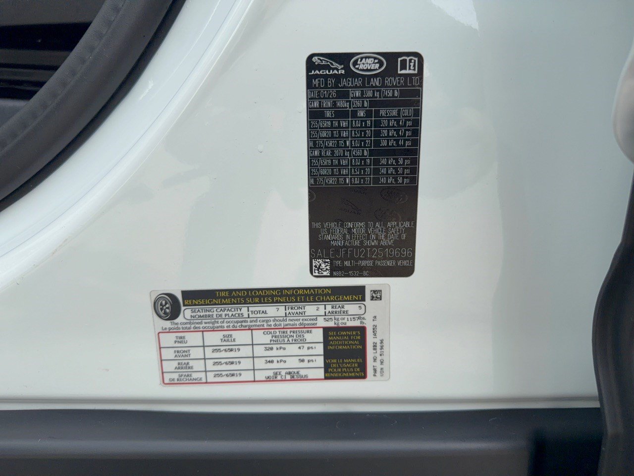 Used 2026 Land Rover Defender 130 S AWD/4WD image 32