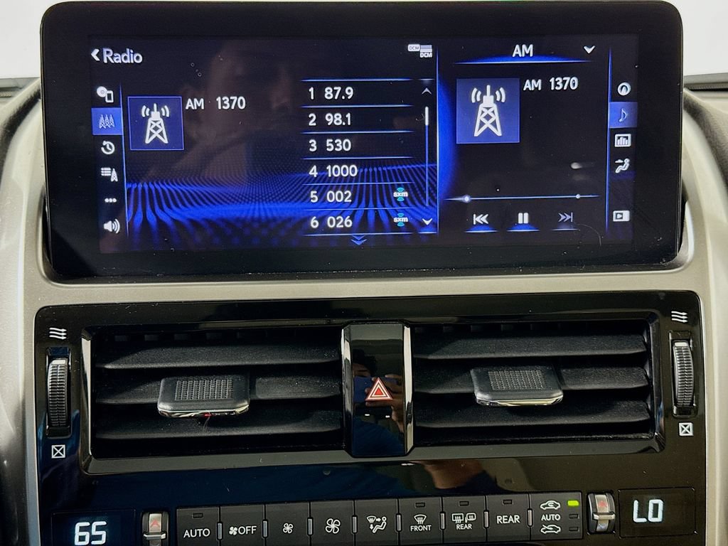 Certified 2022 Lexus GX 460 Premium w/ Premium Plus Package AWD/4WD image 15