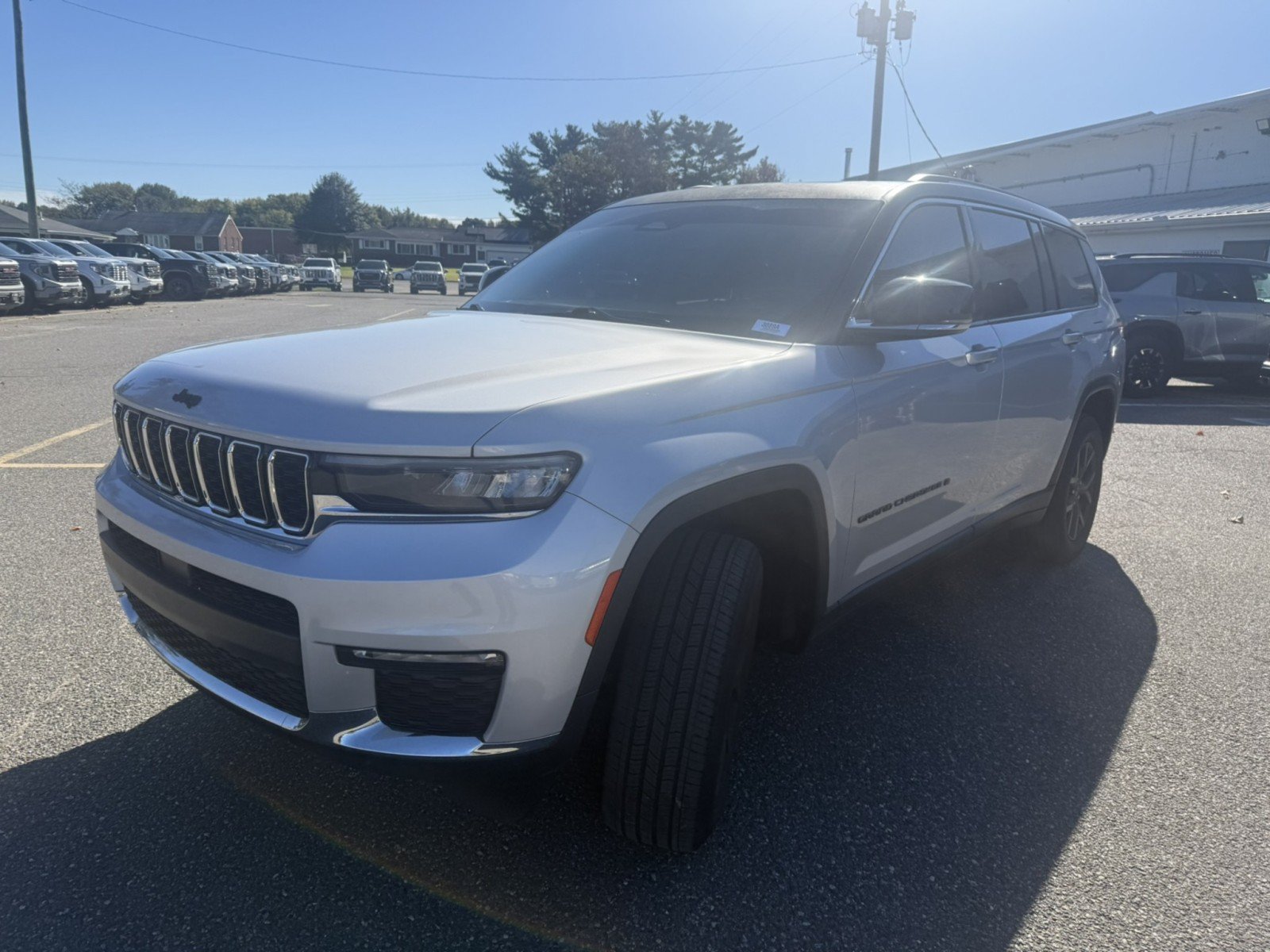 Used 2021 Jeep Grand Cherokee L Limited AWD/4WD image 7