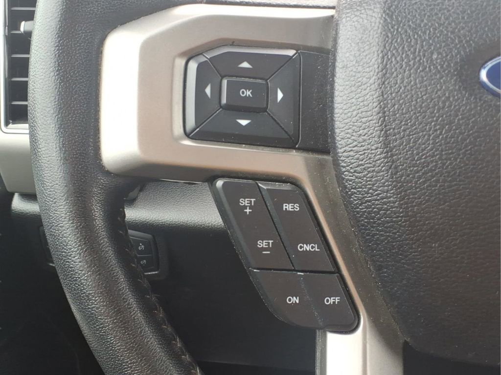 Used 2020 Ford F150 Lariat image 16