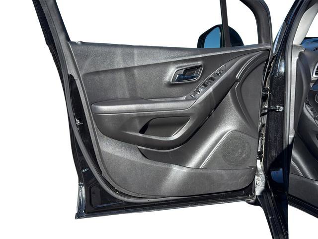 Used 2020 Chevrolet Trax LS w/ Tint and Cruise Package image 18