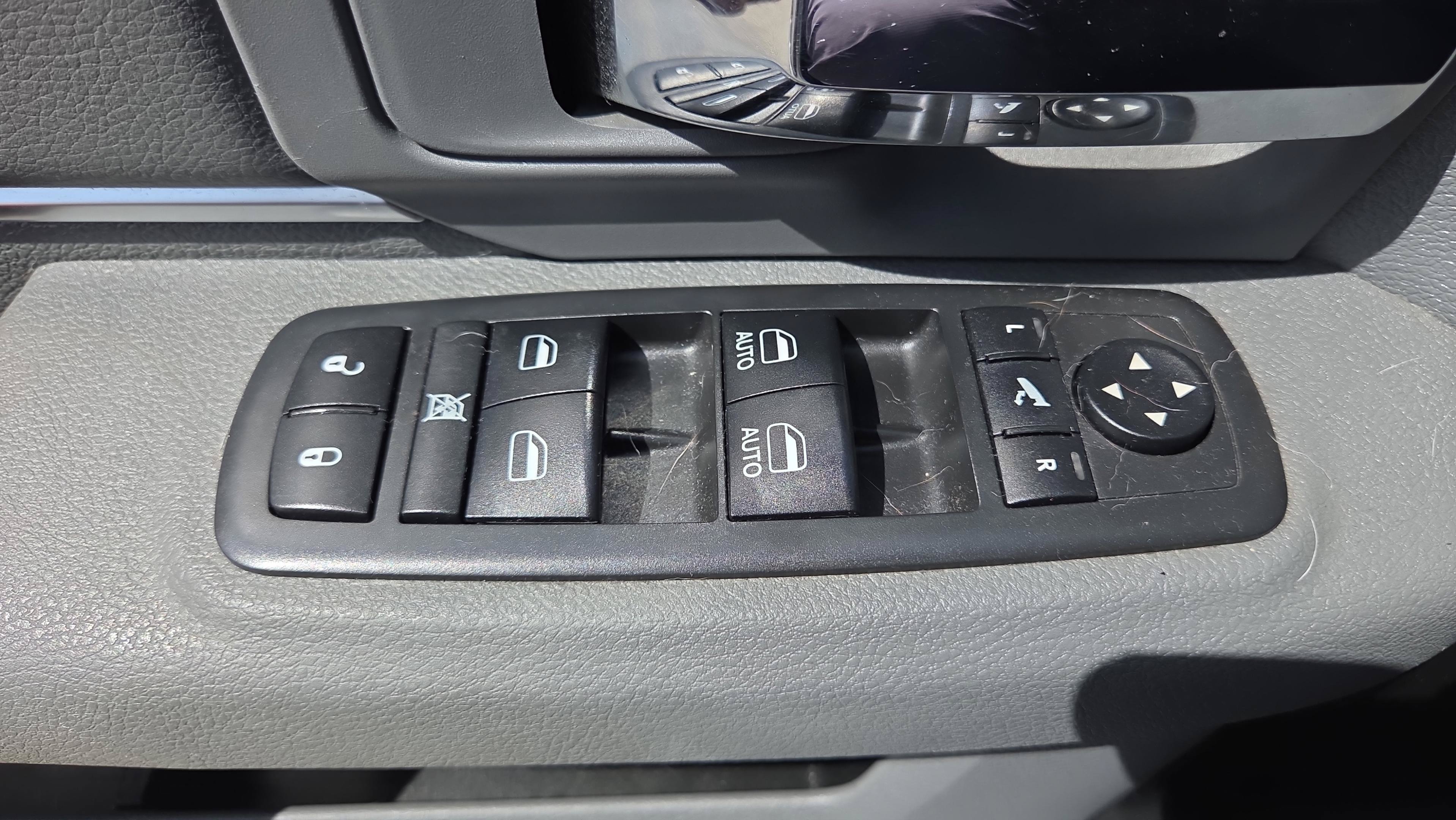 Used 2018 RAM 1500 Lone Star AWD/4WD image 31