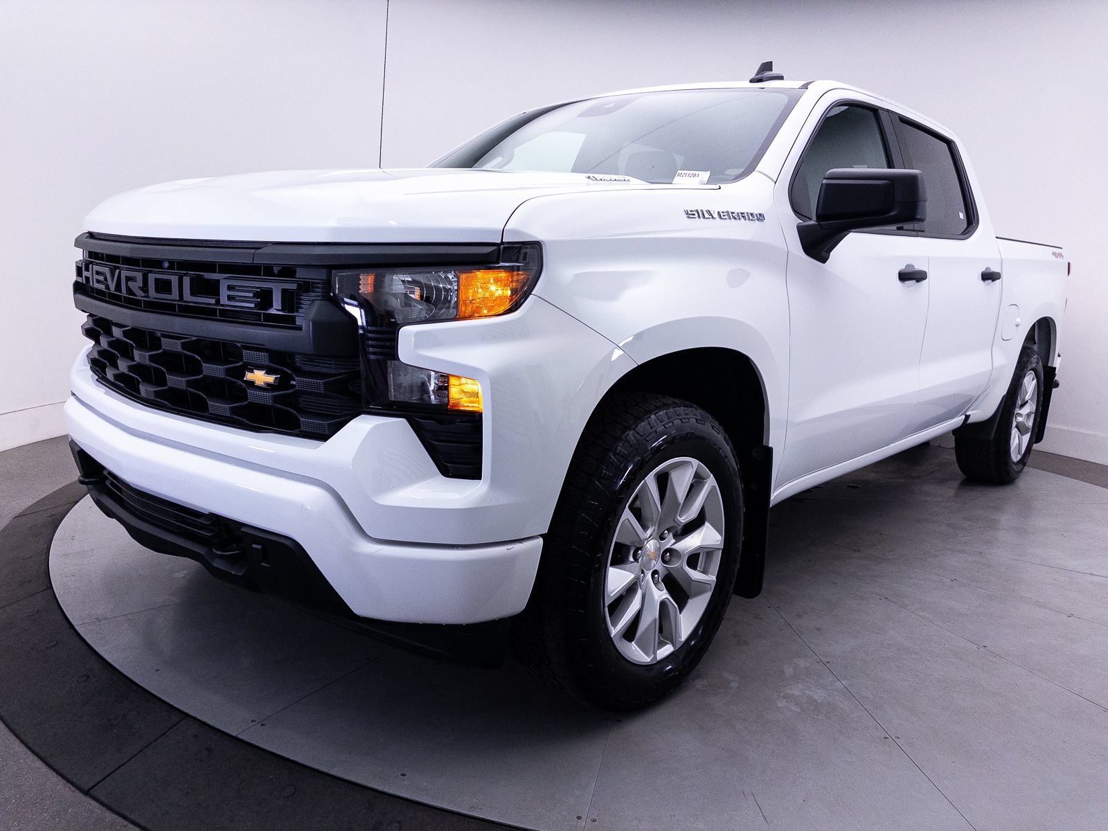 Used 2024 Chevrolet Silverado 1500 Custom AWD/4WD image 11