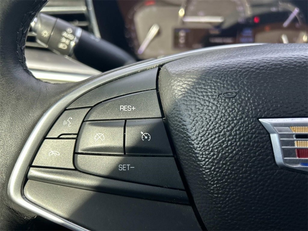 Used 2017 Cadillac XT5 Luxury image 25