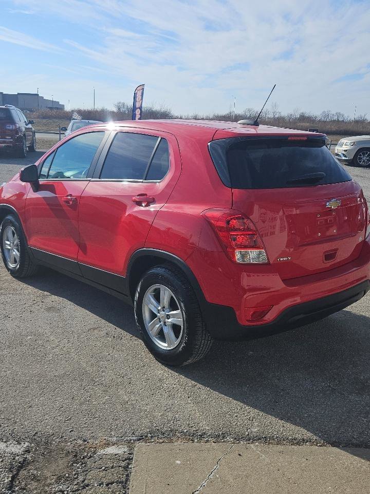 Used 2020 Chevrolet Trax LS w/ Tint and Cruise Package image 8