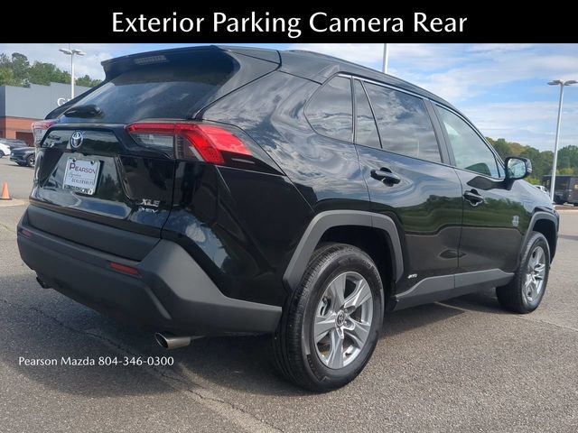 Used 2025 Toyota RAV4 XLE AWD/4WD image 4