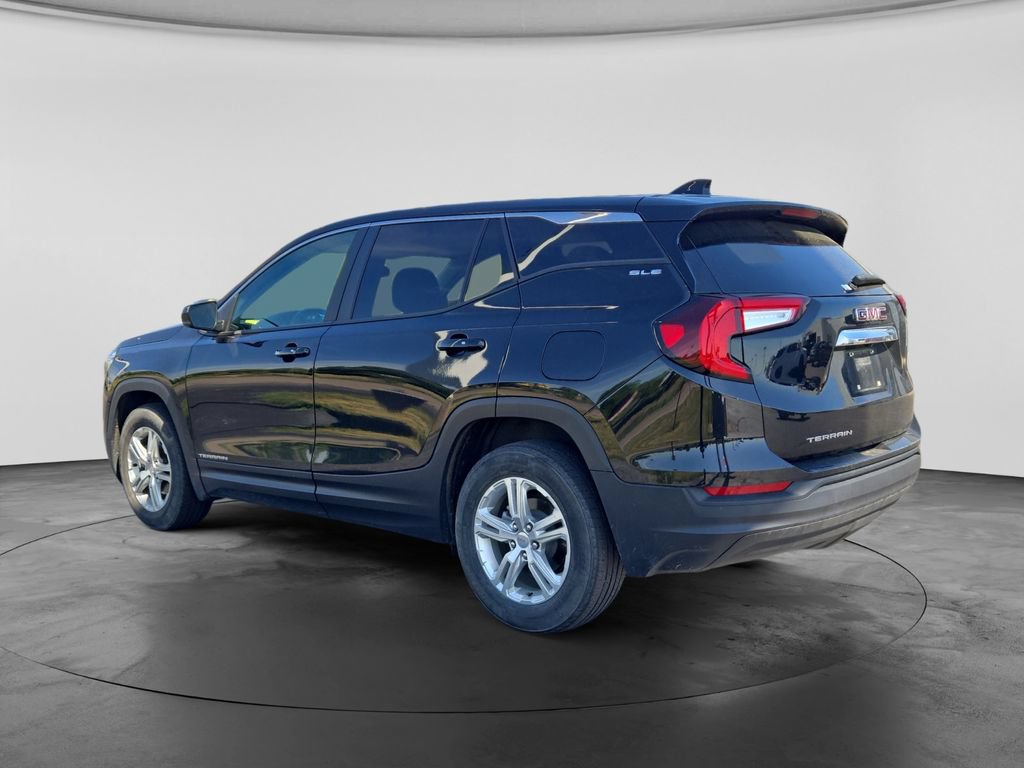 Used 2024 GMC Terrain SLE FWD image 8