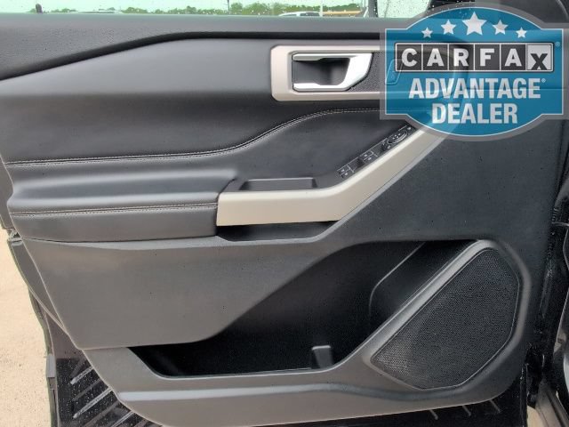 Used 2023 Ford Explorer XLT AWD/4WD image 15