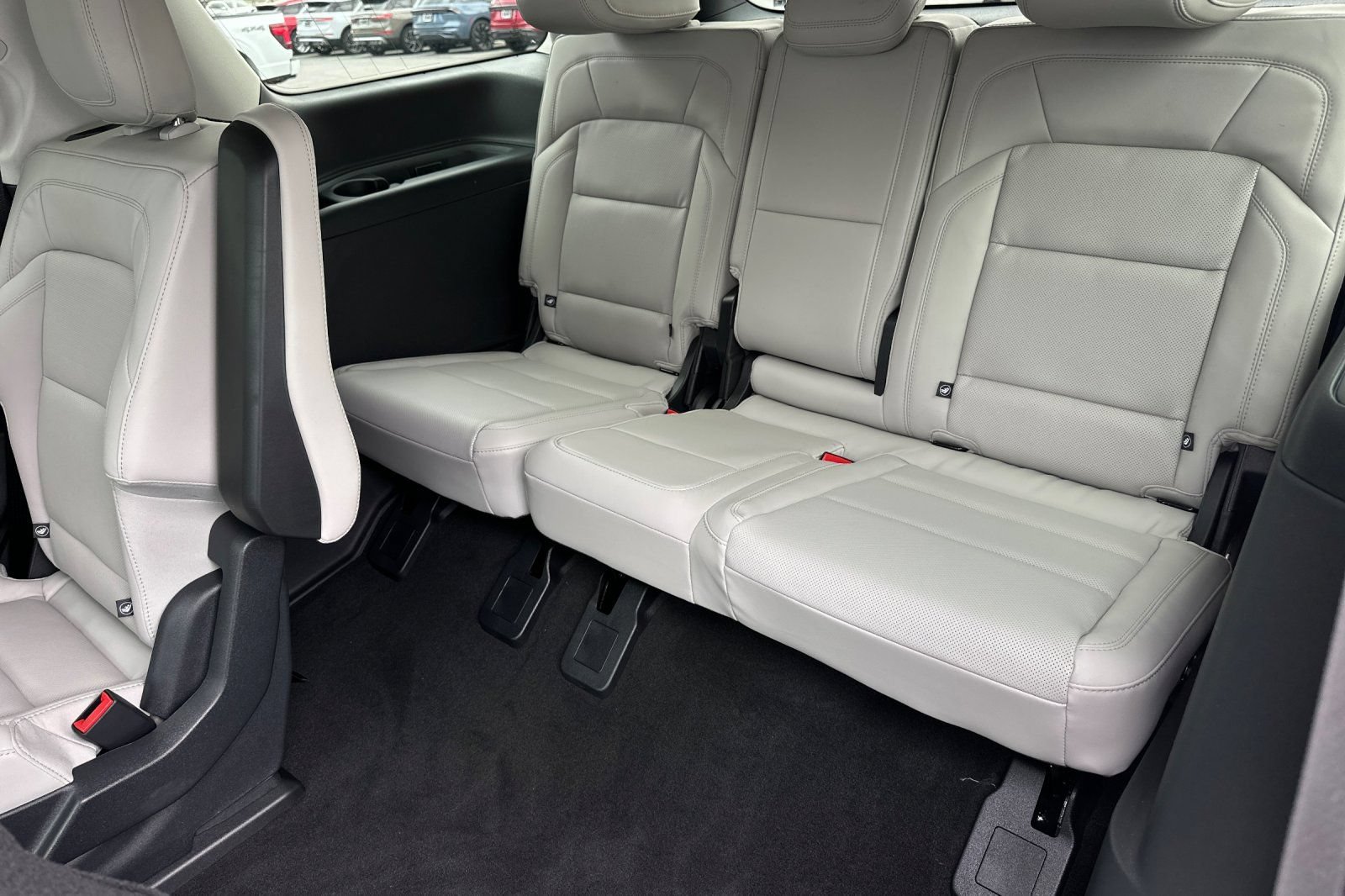 New 2026 Lincoln Navigator Reserve AWD/4WD image 14