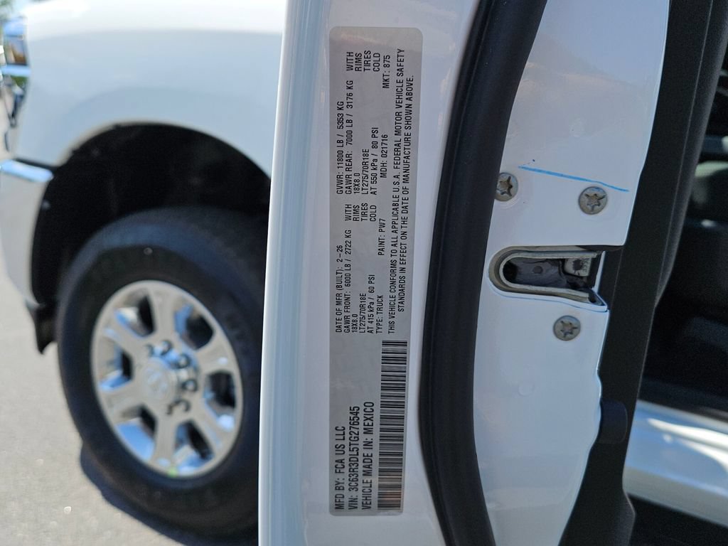 New 2026 RAM 3500 Big Horn AWD/4WD image 16
