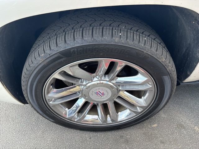 Used 2011 Cadillac Escalade ESV Platinum image 11