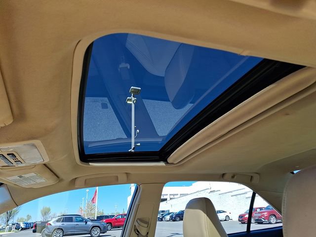 Used 2015 Toyota Camry XLE FWD image 14