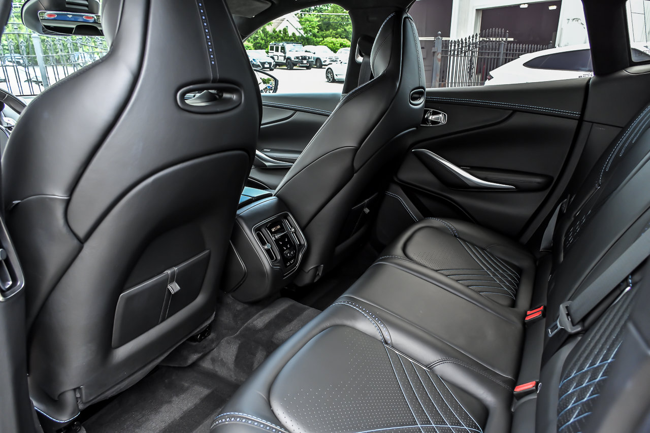 Used 2021 Aston Martin DBX AWD/4WD image 23