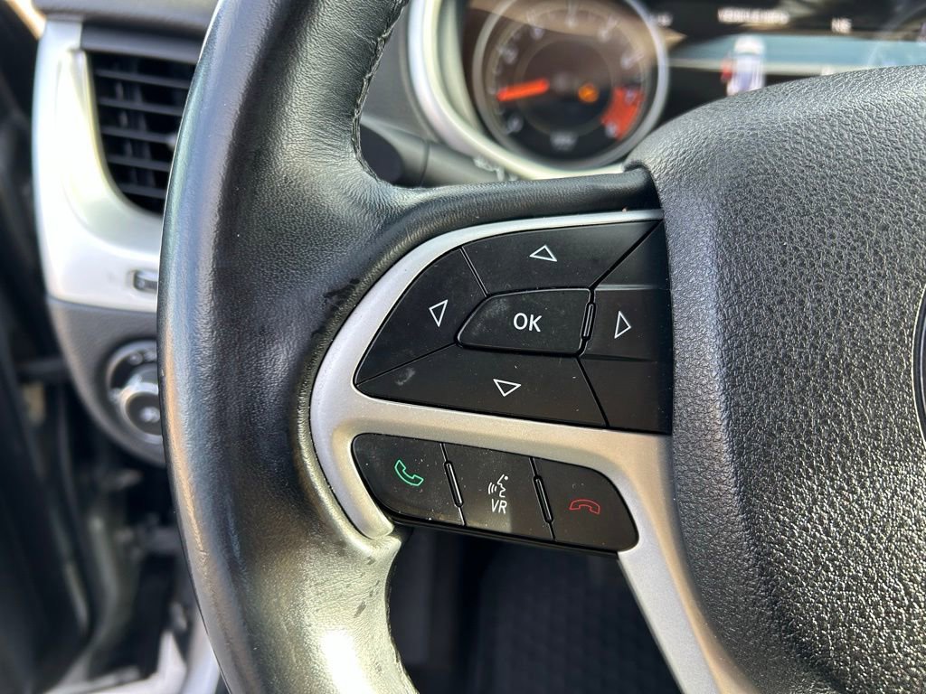 Used 2015 Jeep Cherokee Trailhawk image 21