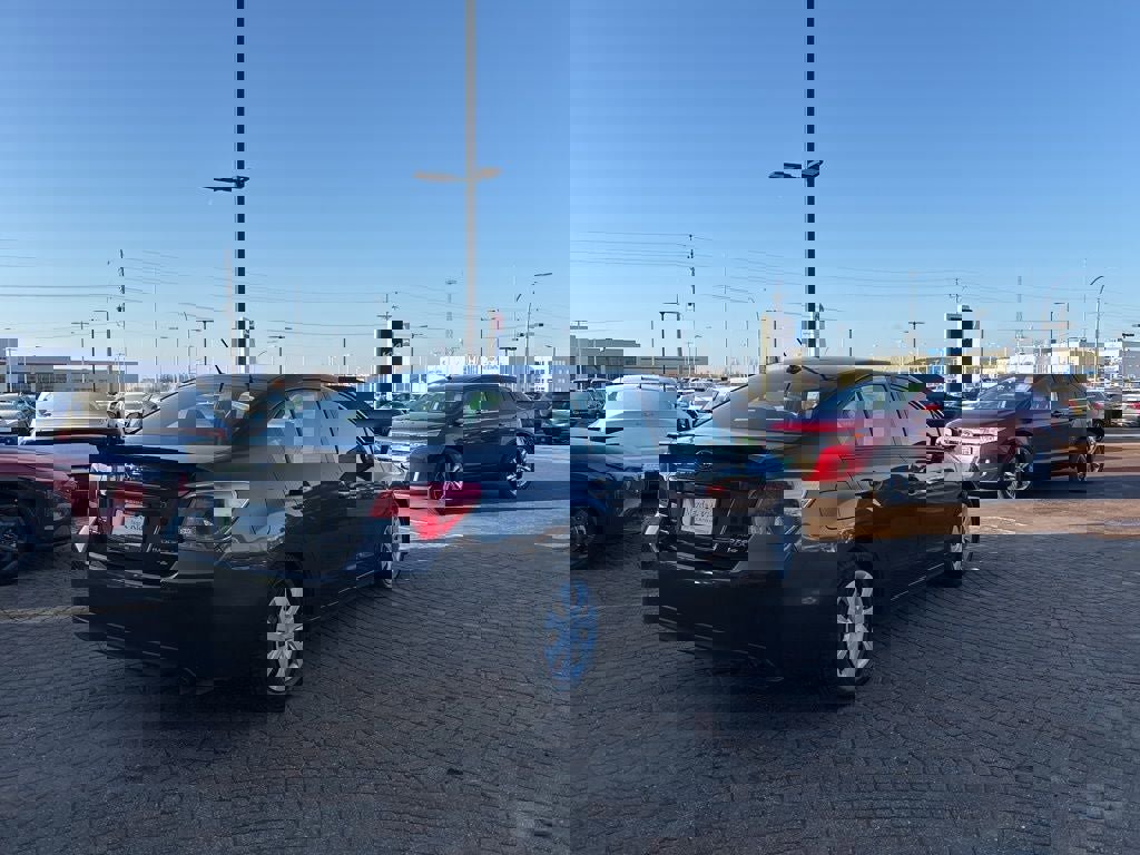 Used 2015 Subaru Impreza 2.0i image 5