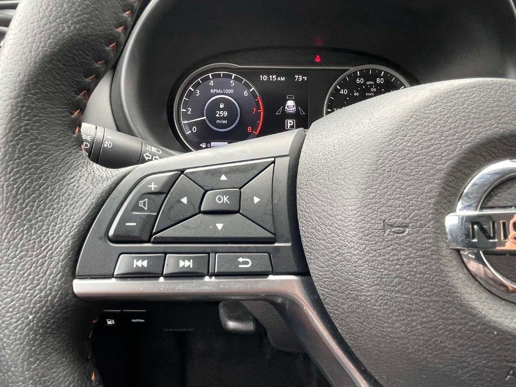 Used 2019 Nissan Kicks SR w/ SR Premium Package FWD image 22