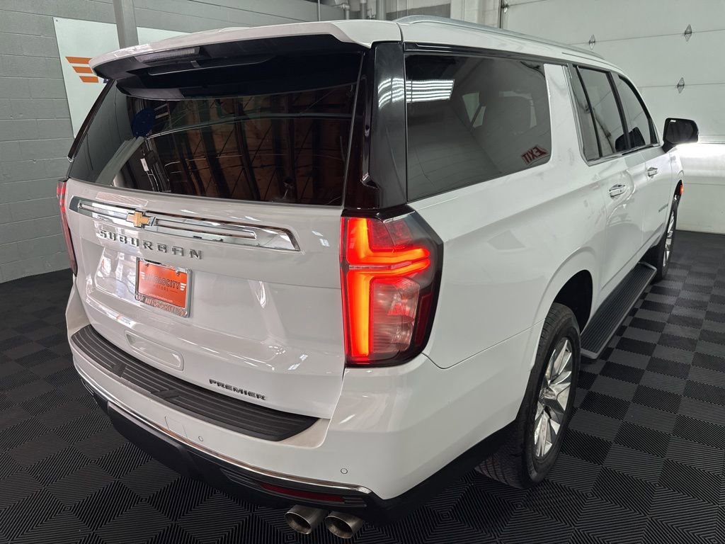Used 2021 Chevrolet Suburban Premier w/ Premium Package AWD/4WD image 9