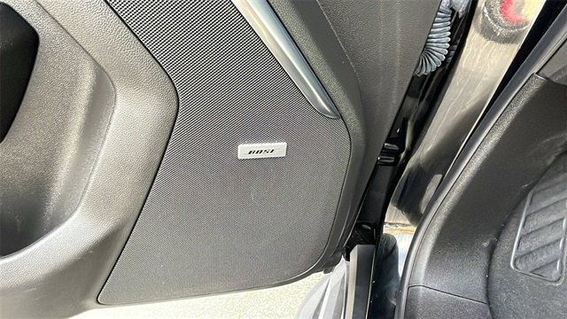 Used 2025 GMC Yukon XL Denali image 27