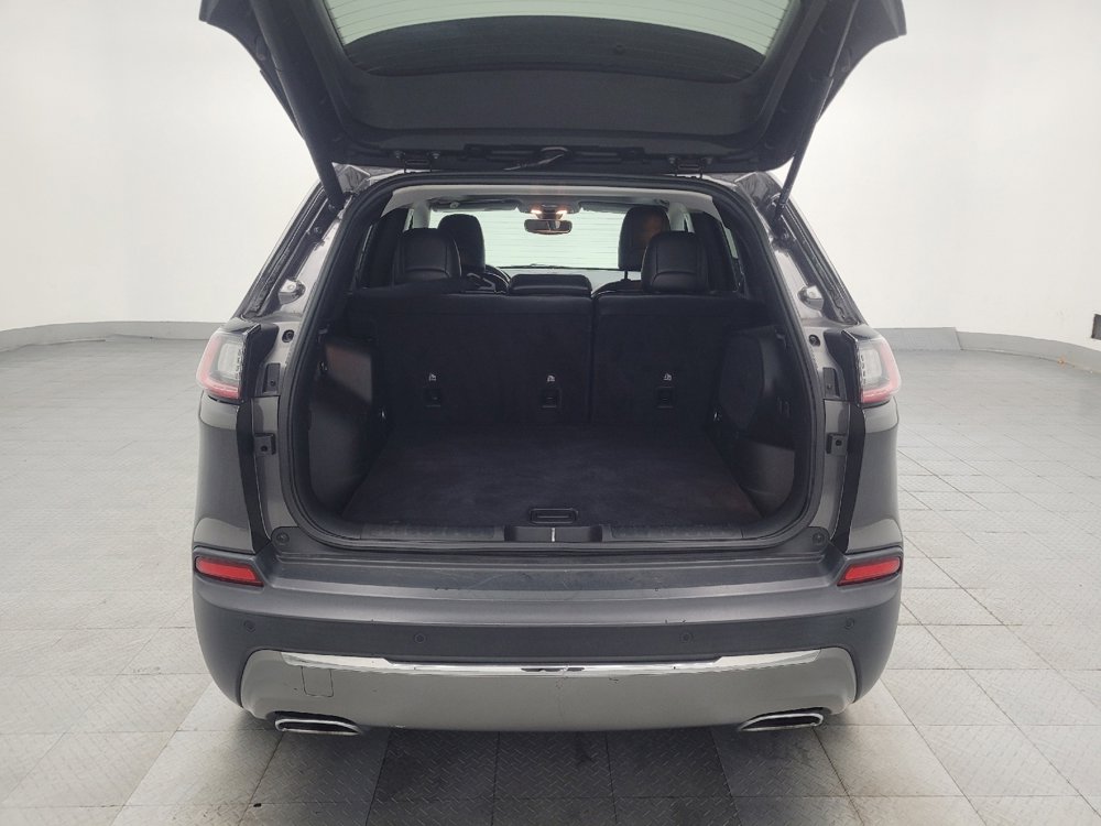 Used 2020 Jeep Cherokee Limited image 29