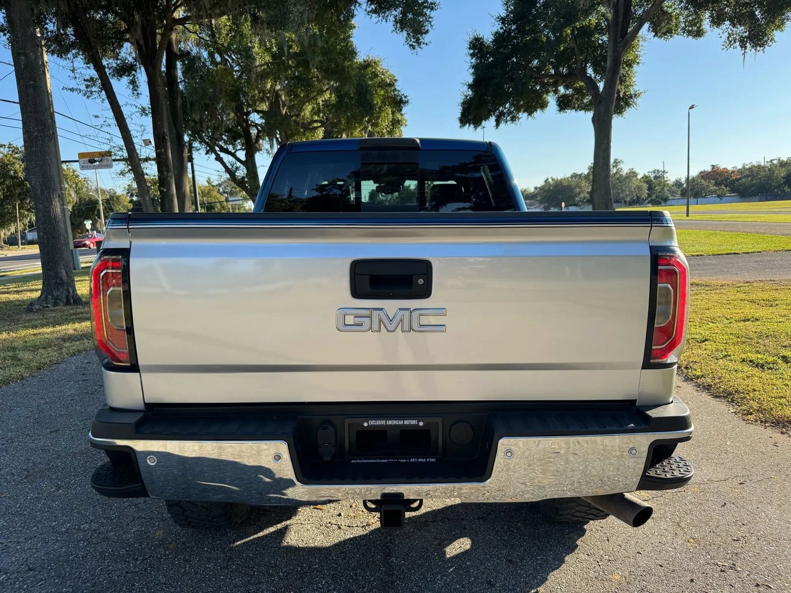 Used 2016 GMC Sierra 1500 SLT w/ Enhanced Driver Alert Package AWD/4WD image 6
