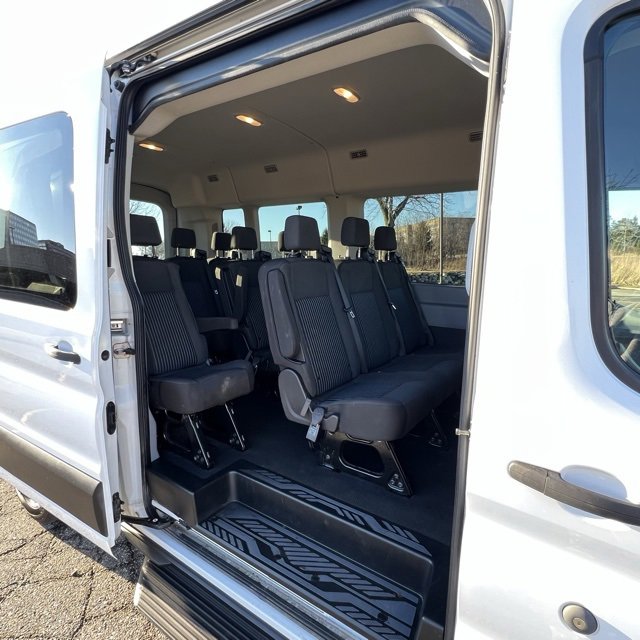 Used 2019 Ford Transit 350 XLT image 21