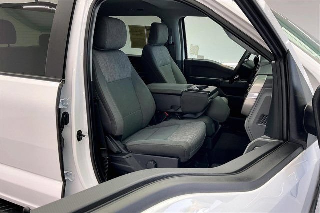 Used 2022 Ford F150 XLT w/ Trailer Tow Package AWD/4WD image 6