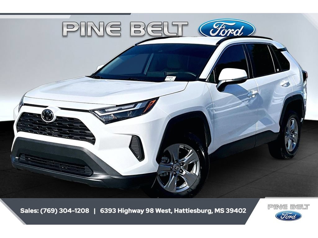 Used 2024 Toyota RAV4 XLE FWD image 10
