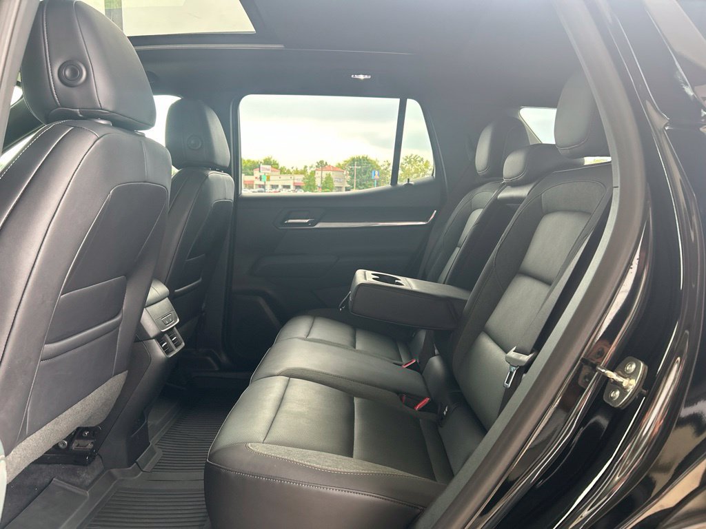 Certified 2026 GMC Terrain AT4 w/ Convenience Package III AWD/4WD image 9