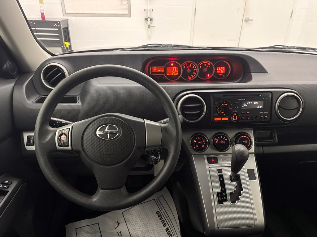 Used 2012 Scion xB FWD image 11