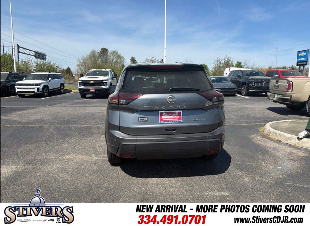 Used 2024 Nissan Rogue SV image 6