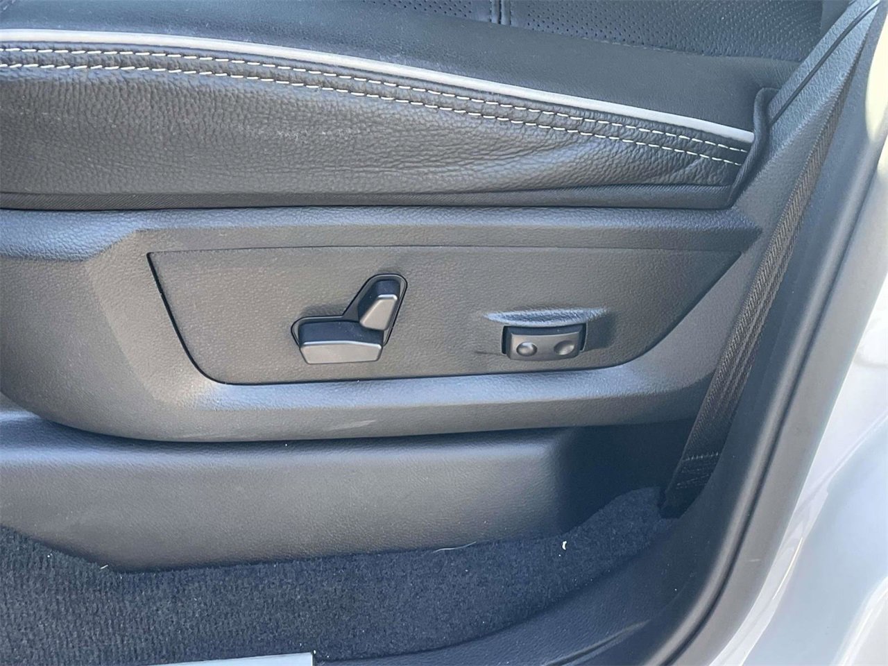 New 2026 RAM 3500 Limited image 27