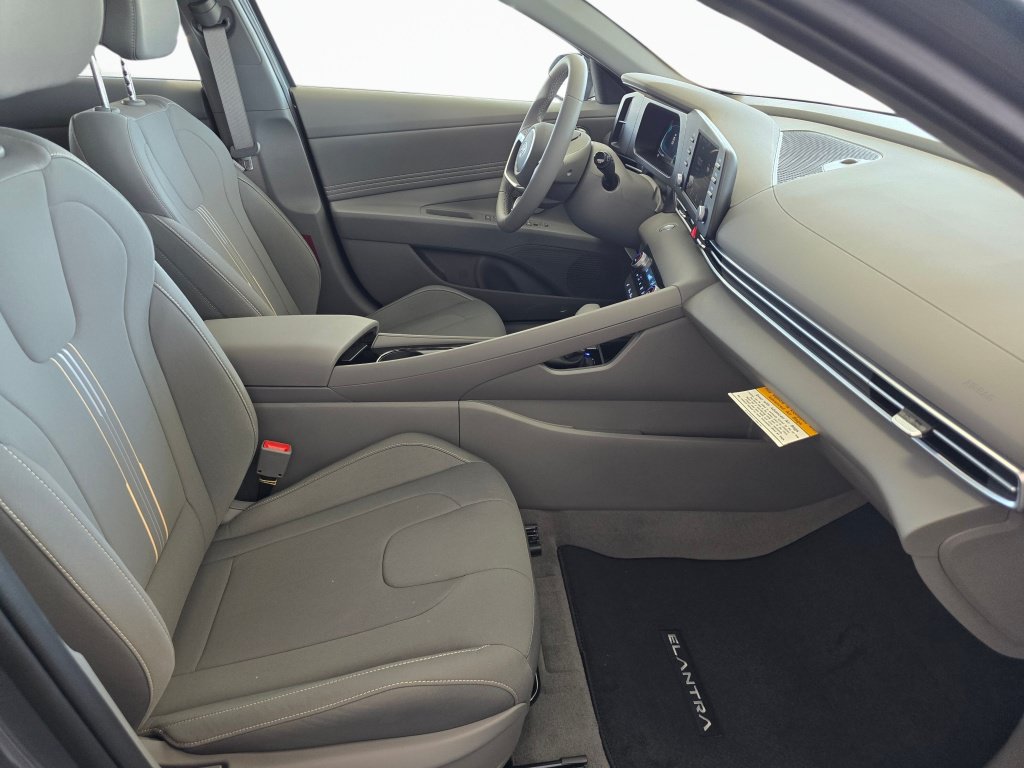 New 2026 Hyundai Elantra SEL Sport Premium FWD image 41
