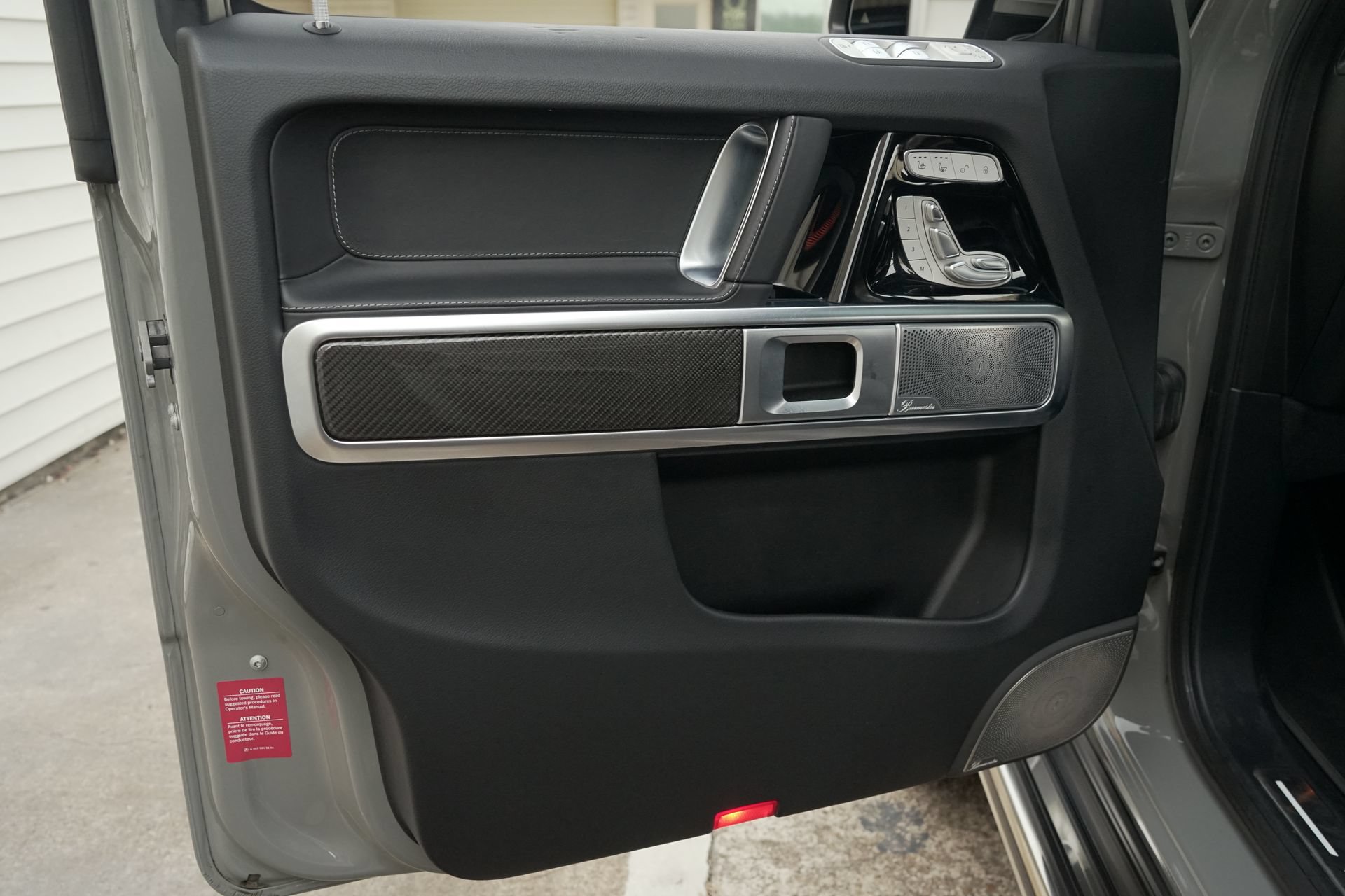Used 2024 Mercedes-Benz G 63 AMG 4MATIC w/ Seat Comfort Package image 23