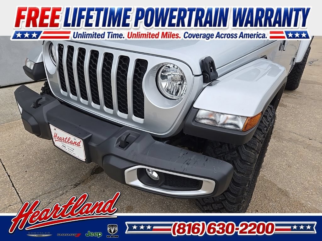 Used 2023 Jeep Gladiator Sport AWD/4WD image 17