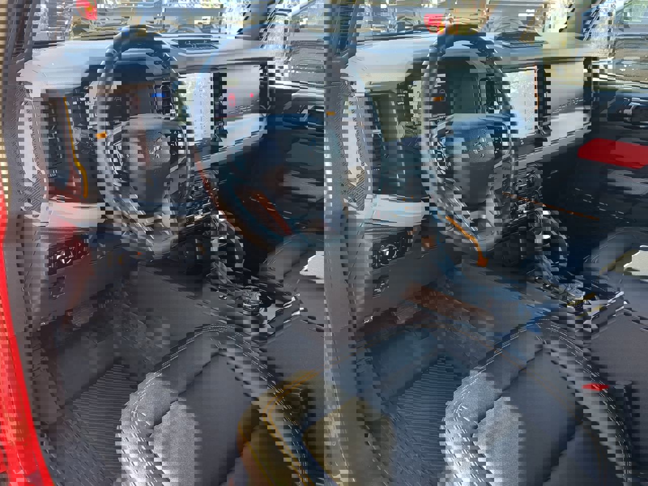 Certified 2023 Ford Bronco Badlands image 14