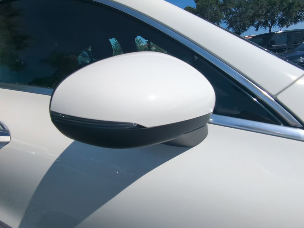 Used 2025 Mercedes-Benz CLA 250 4MATIC image 23