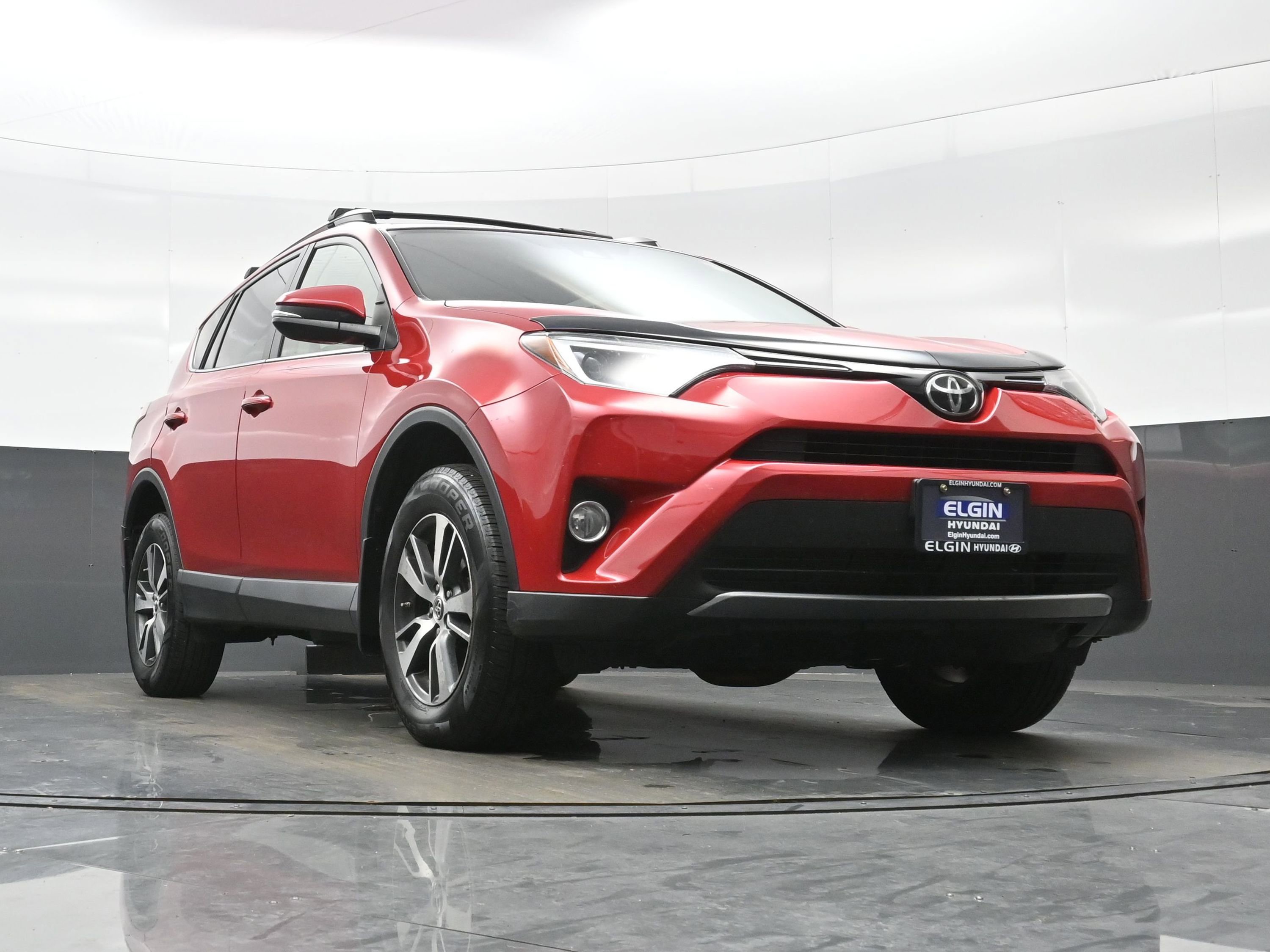 Used 2017 Toyota RAV4 XLE w/ Plus Special Value Package AWD/4WD image 31