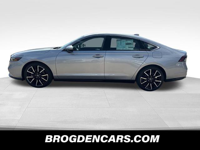 New 2025 Honda Accord Touring image 6