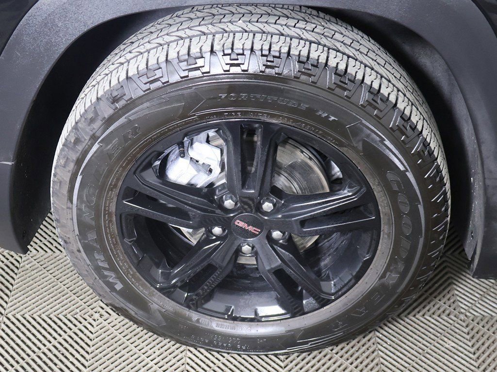 Used 2024 GMC Terrain AT4 w/ Infotainment Package II image 22