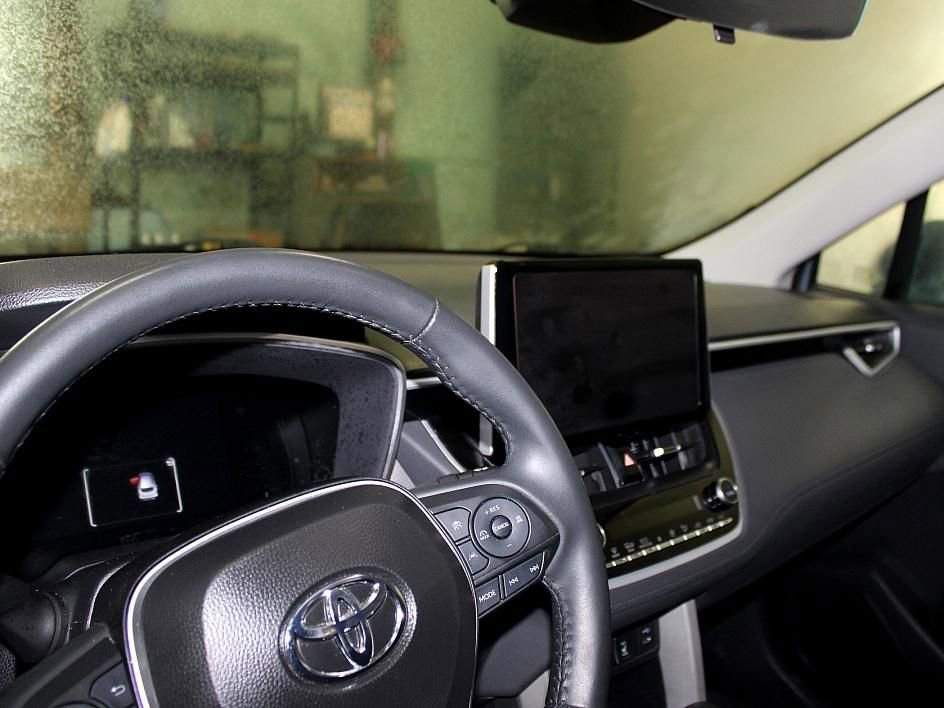 Used 2025 Toyota Corolla Cross XLE image 20