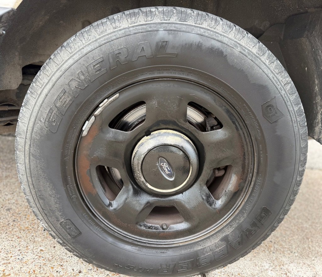 Used 2004 Ford Expedition XLT RWD image 24