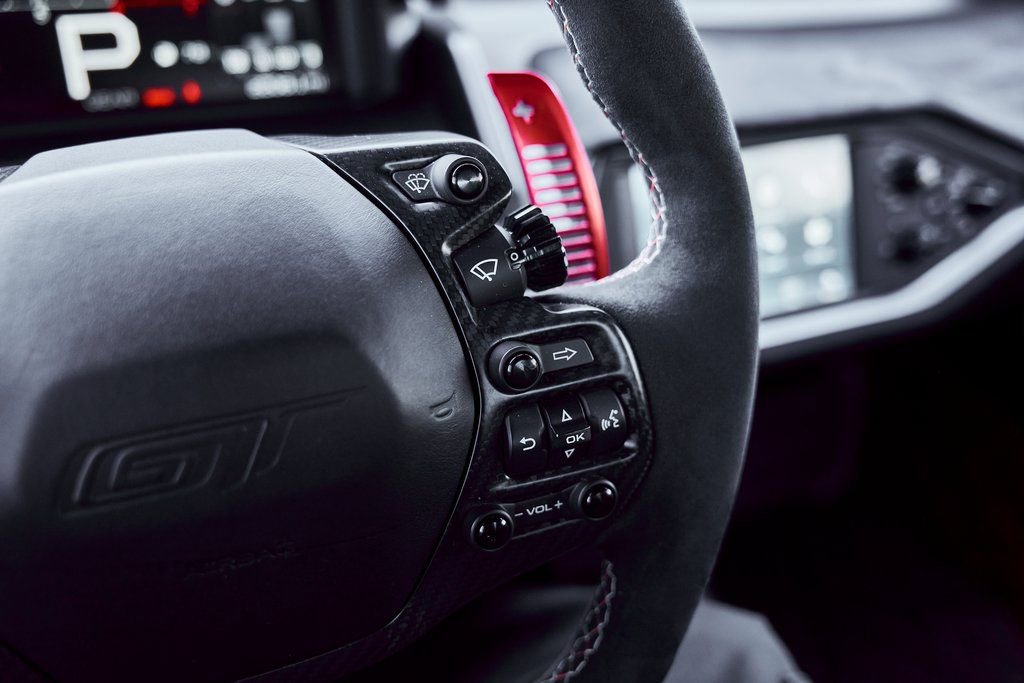 Used 2020 Ford GT Carbon Series image 65