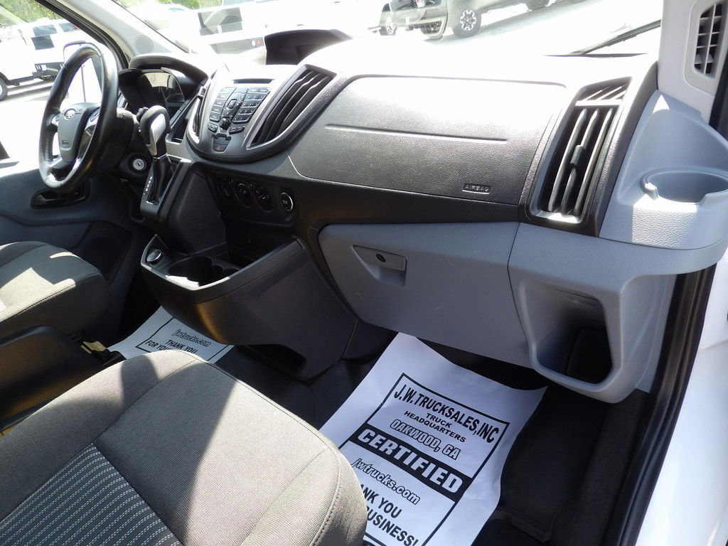 Used 2019 Ford Transit 150 XLT RWD image 31