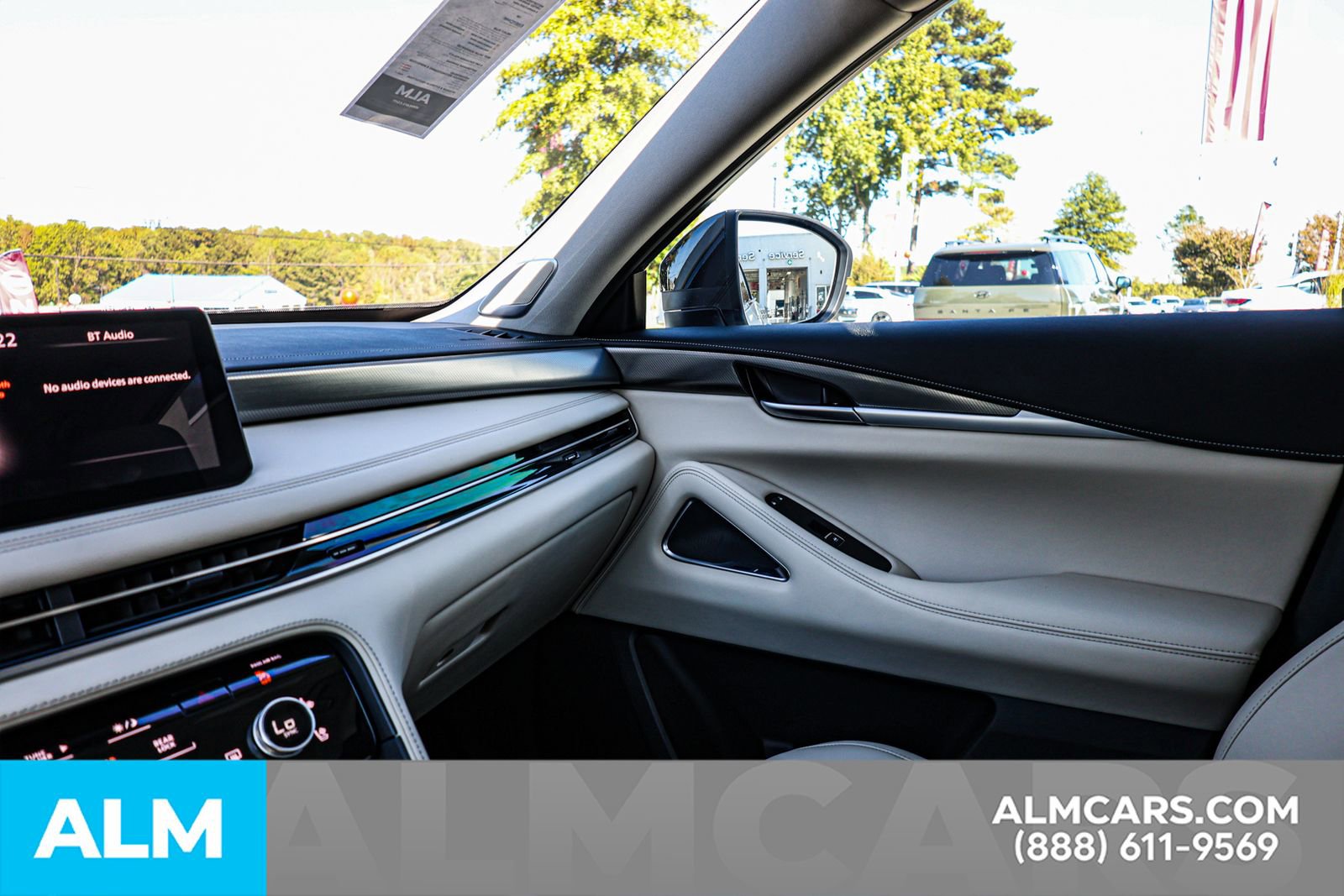 Used 2025 INFINITI QX60 Luxe w/ Cargo Package image 40