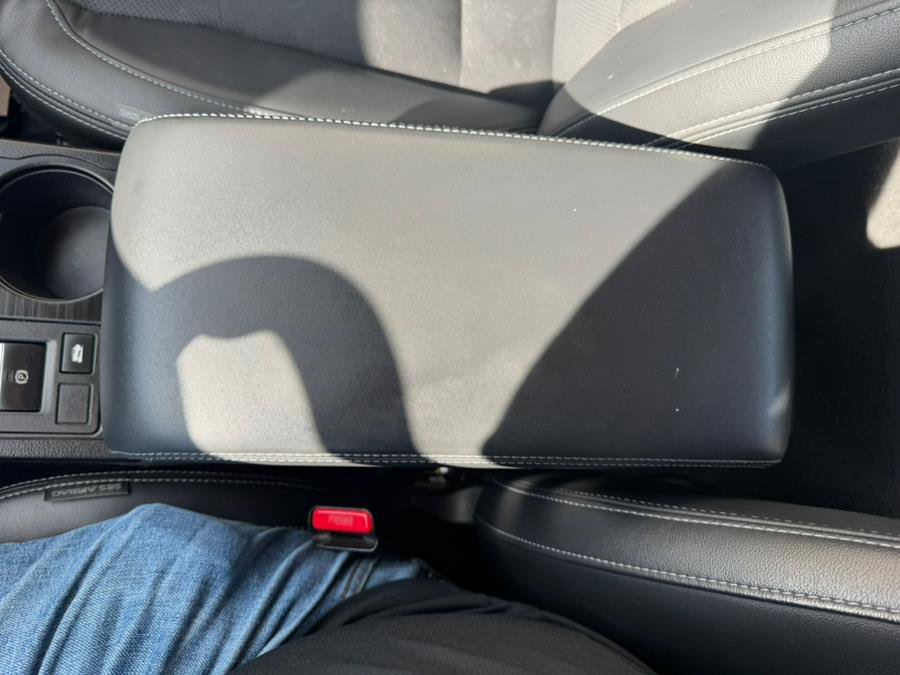 Used 2015 Subaru Legacy 2.5i Limited image 20