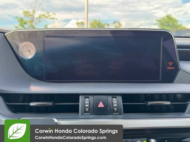 Used 2019 Lexus ES 300h w/ Accessory Package FWD image 20